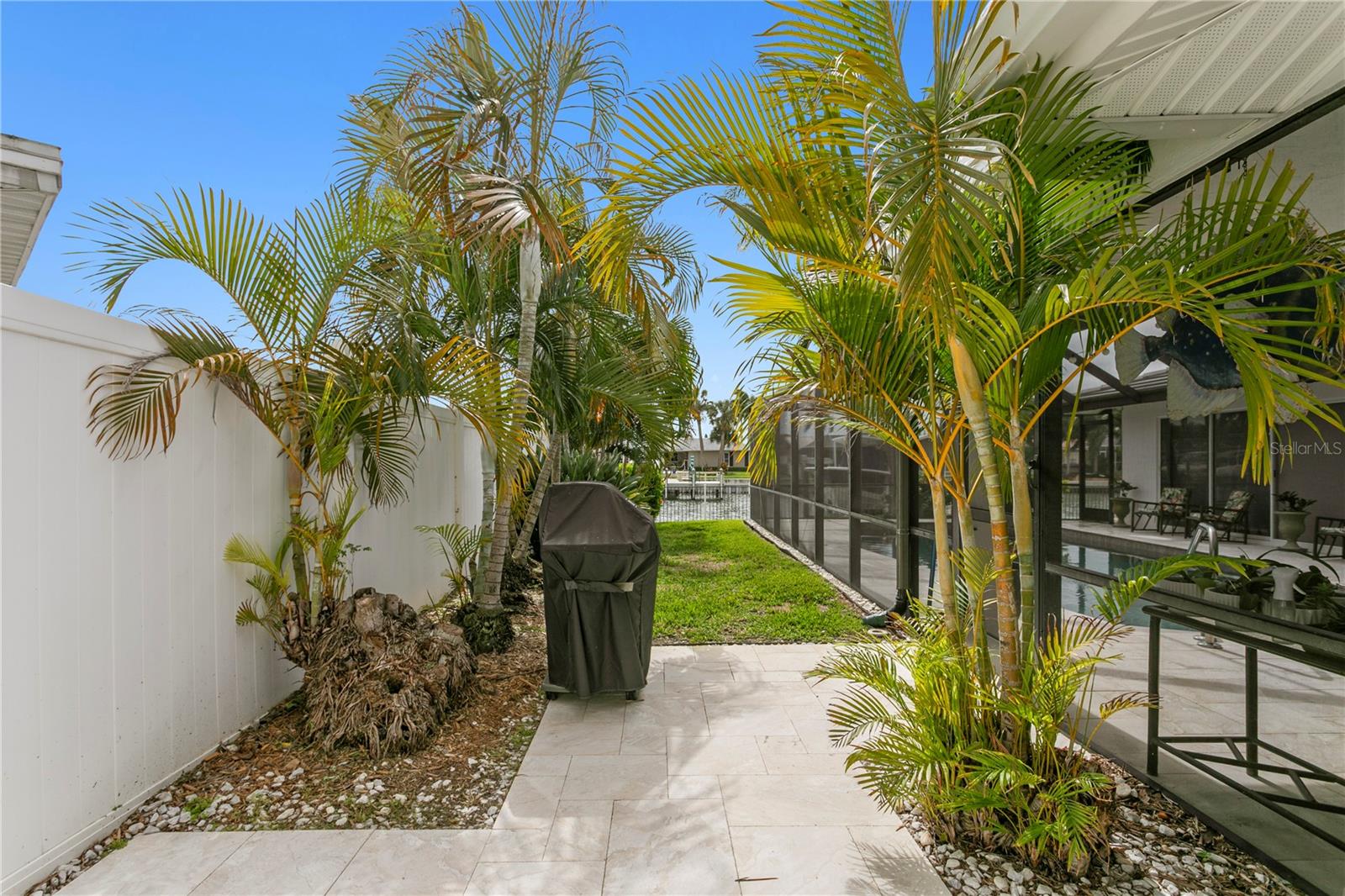 Image 69 of 97 For 3912 46th Avenue S