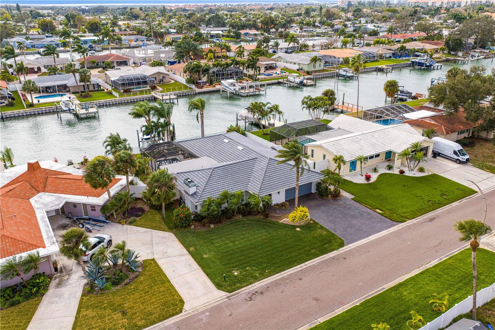 Image 79 of 97 For 3912 46th Avenue S