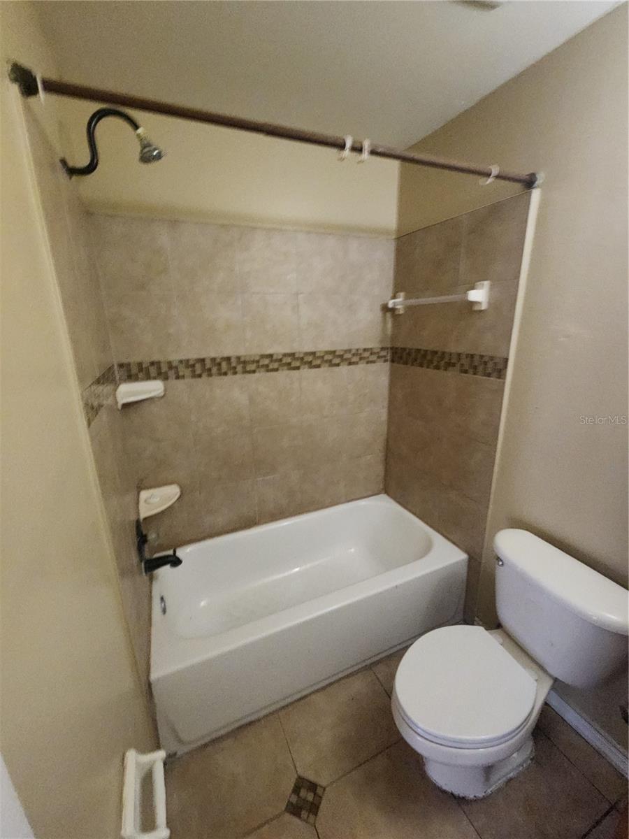 Image 16 of 21 For 6218 Rolling Hammock Place