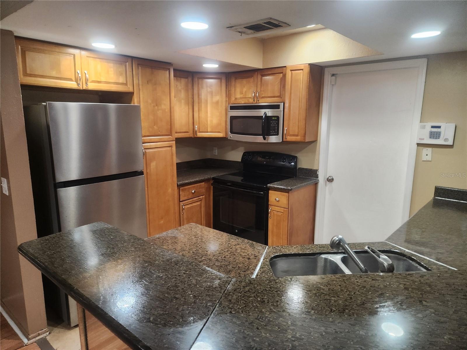 Image 20 of 21 For 6218 Rolling Hammock Place