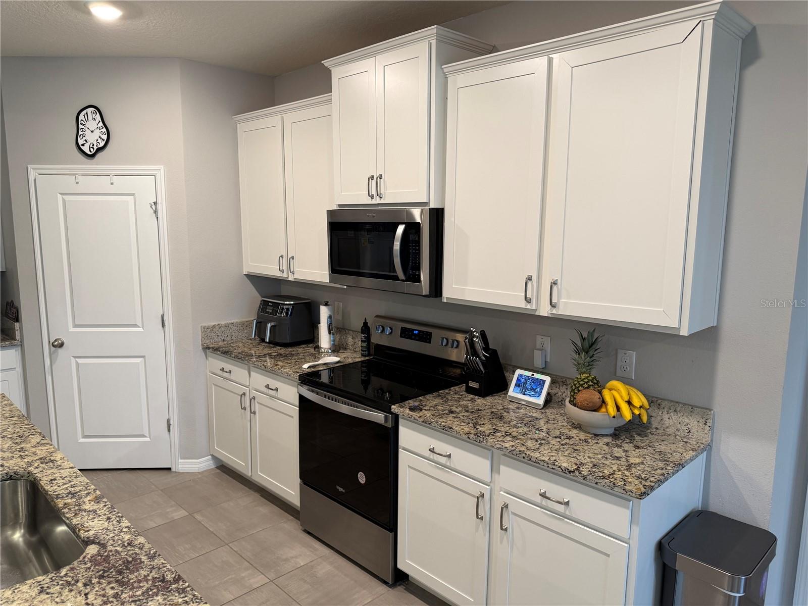 Image 5 of 24 For 10437 Laxer Cay Loop