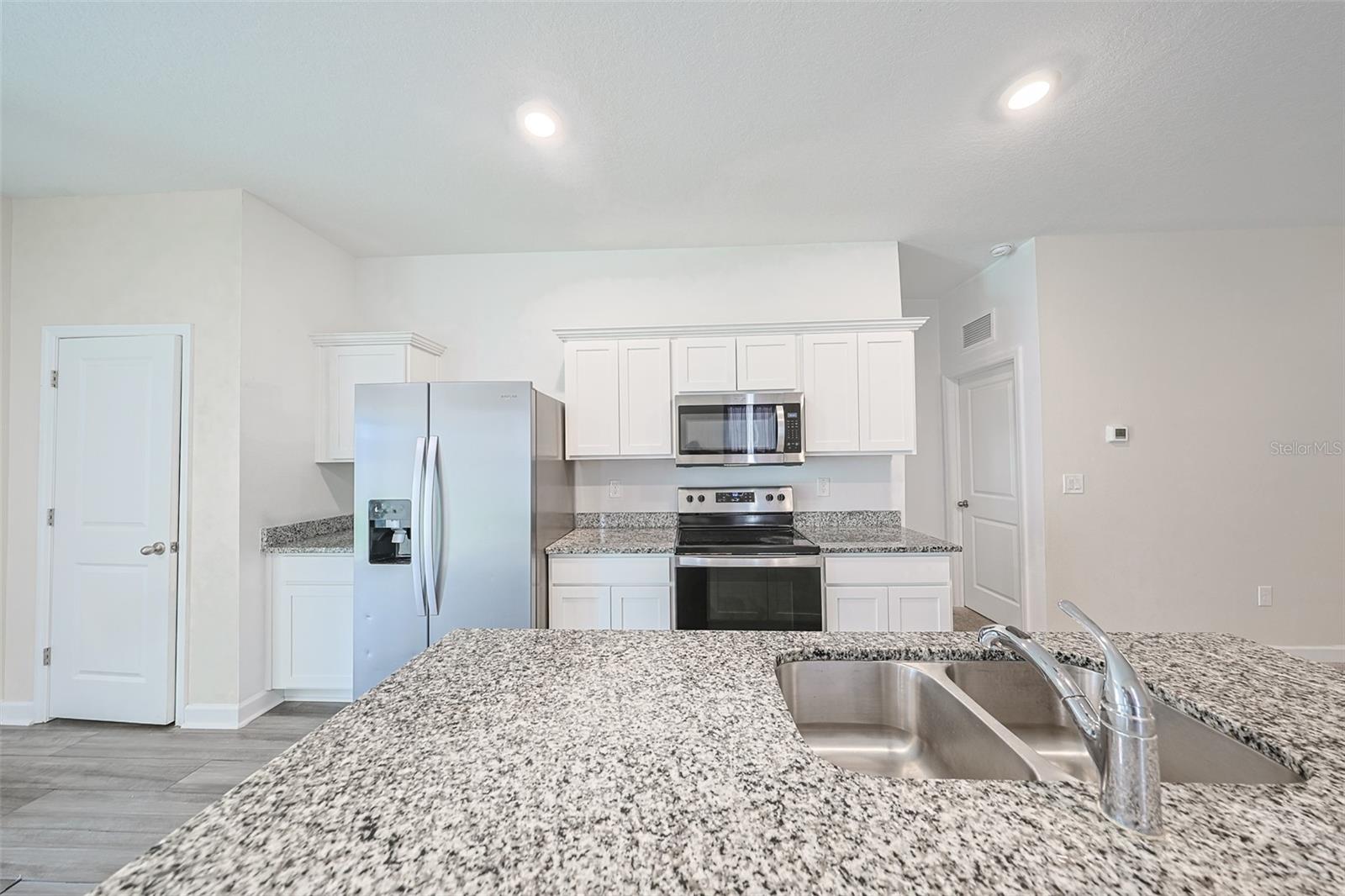 Image 10 of 16 For 35210 Daisy Meadow Loop