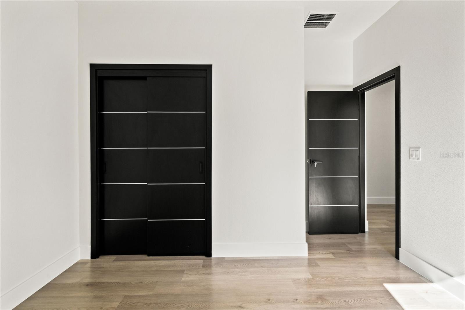 Image 41 of 51 For 2978 Higgins Place