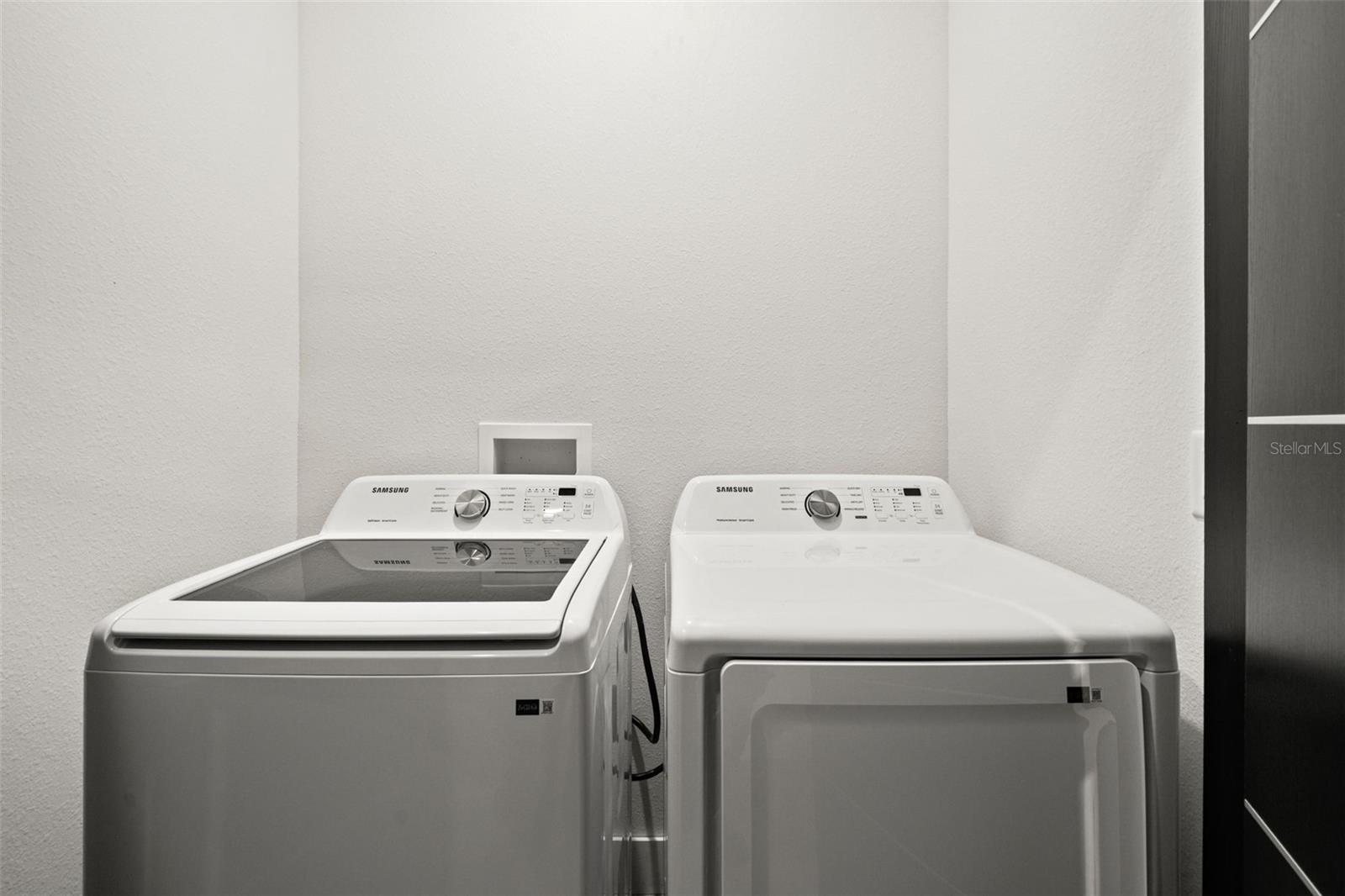 Image 42 of 51 For 2978 Higgins Place