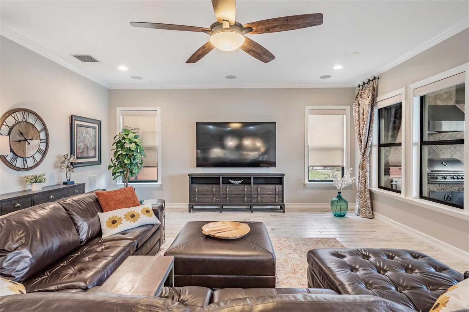 Image 21 of 61 For 28700 Corbara Place