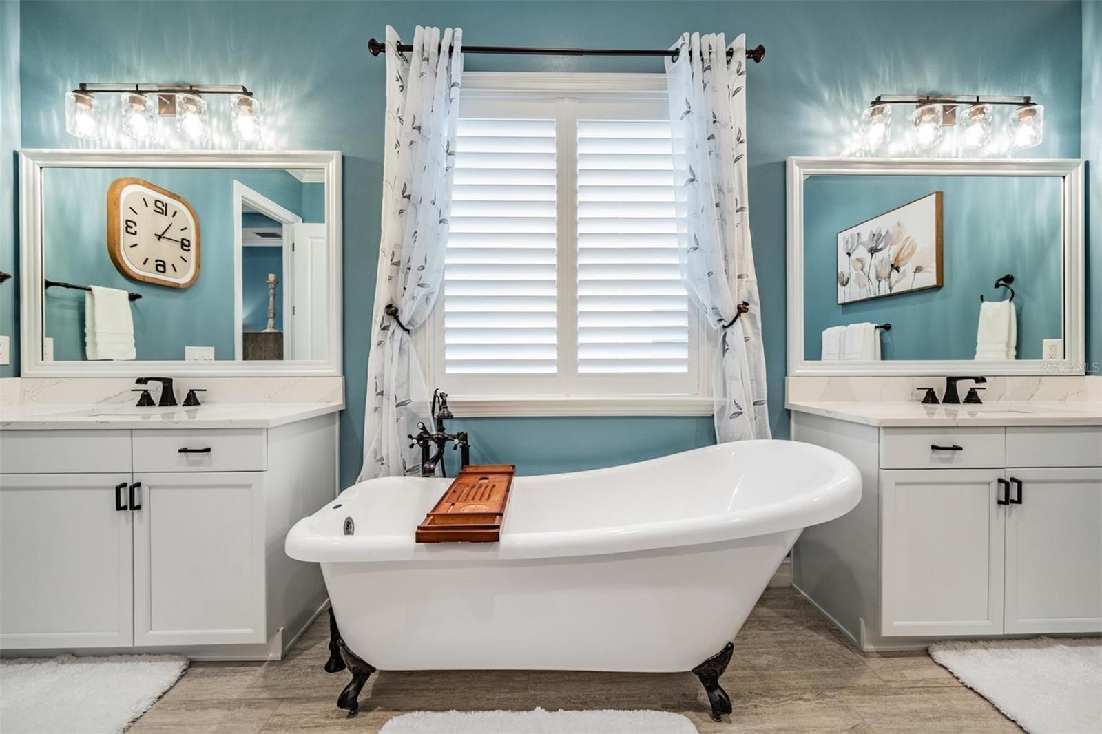 Image 27 of 61 For 28700 Corbara Place