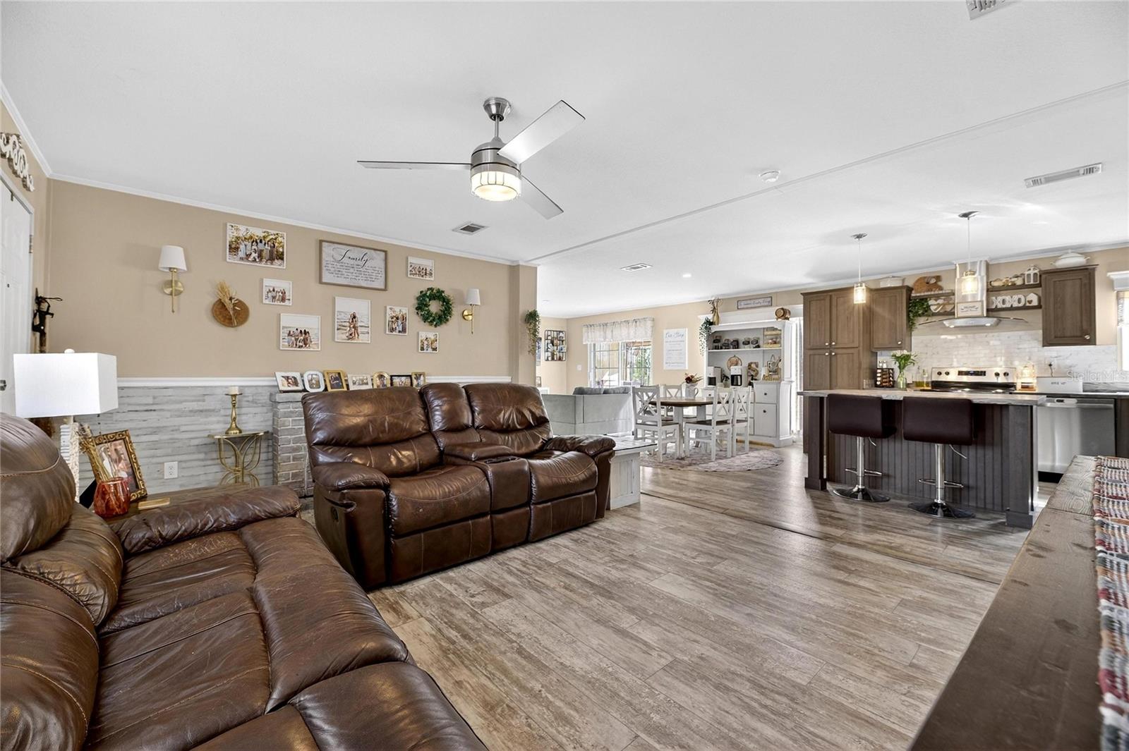 Image 16 of 56 For 39344 Bohan Ln