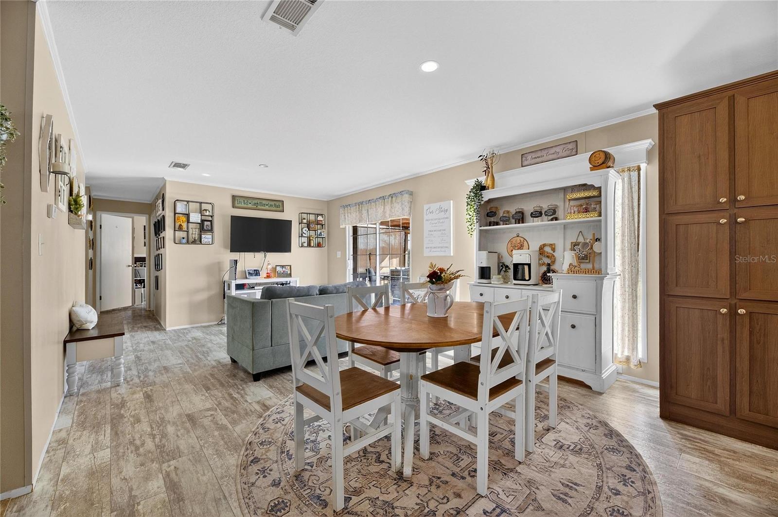 Image 23 of 56 For 39344 Bohan Ln