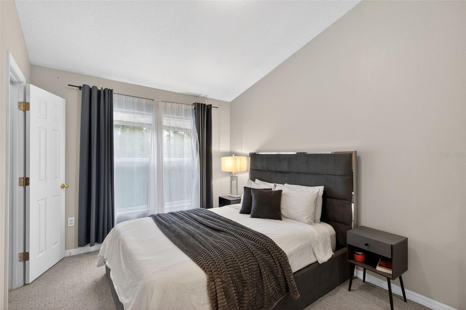 Image 4 of 51 For 11622 Declaration Drive