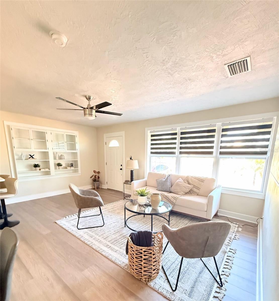 Image 4 of 22 For 3800 1st Avenue S