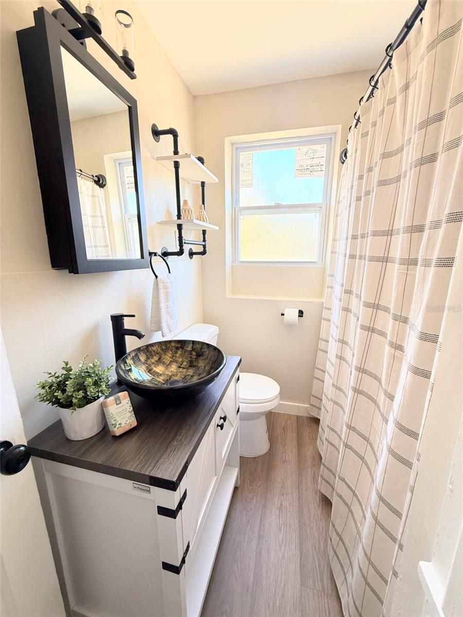 Image 6 of 22 For 3800 1st Avenue S