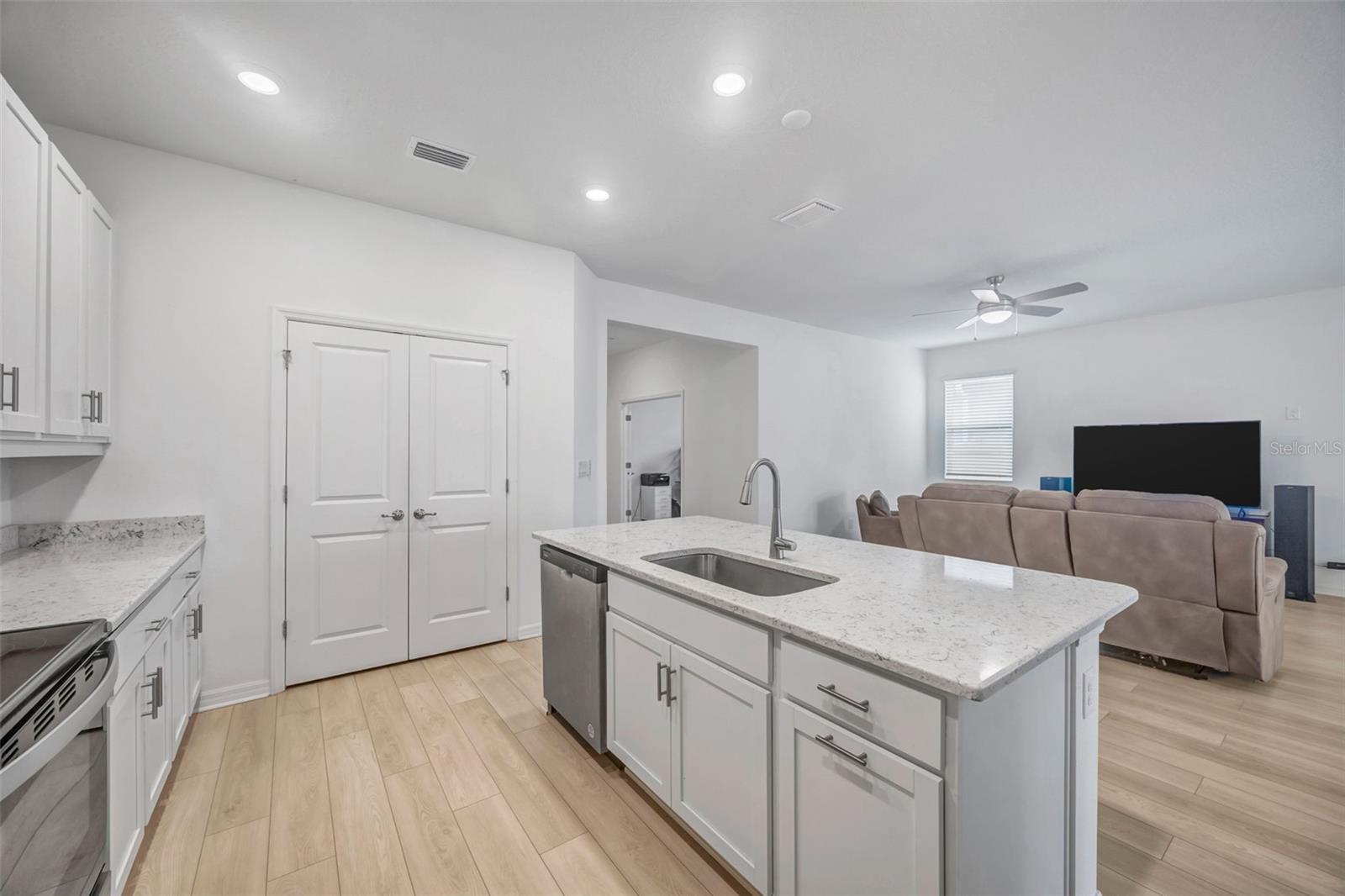 Image 10 of 58 For 7882 Lennox Loop