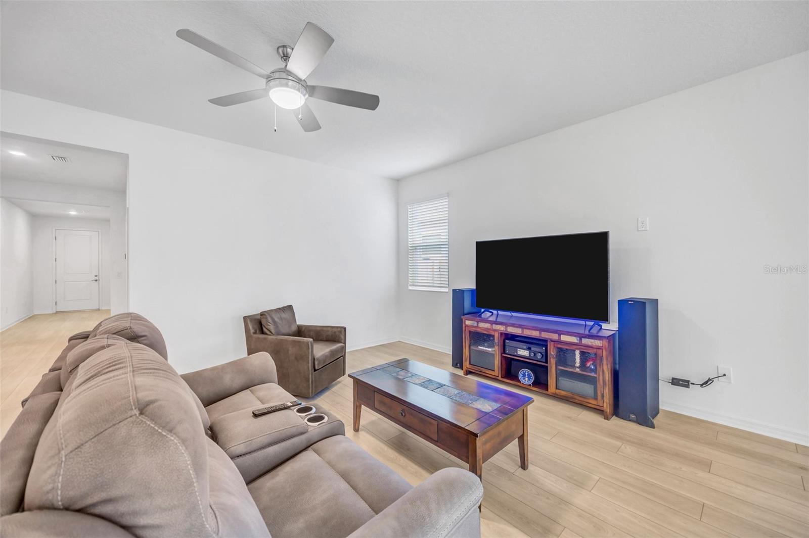 Image 15 of 58 For 7882 Lennox Loop