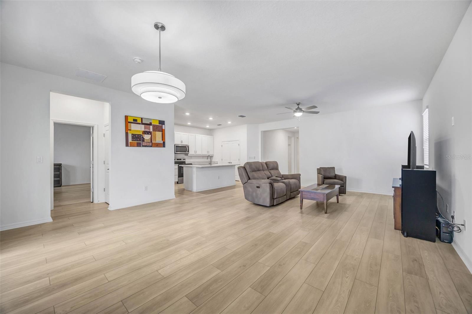 Image 17 of 58 For 7882 Lennox Loop