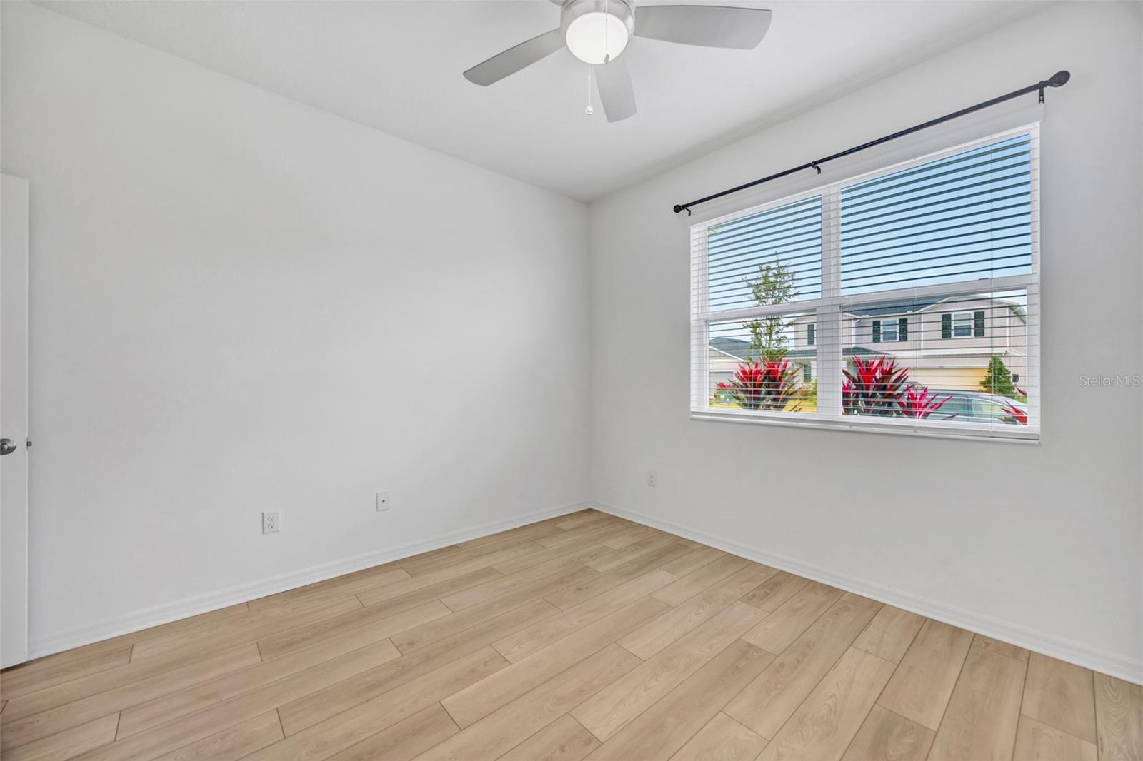 Image 24 of 58 For 7882 Lennox Loop