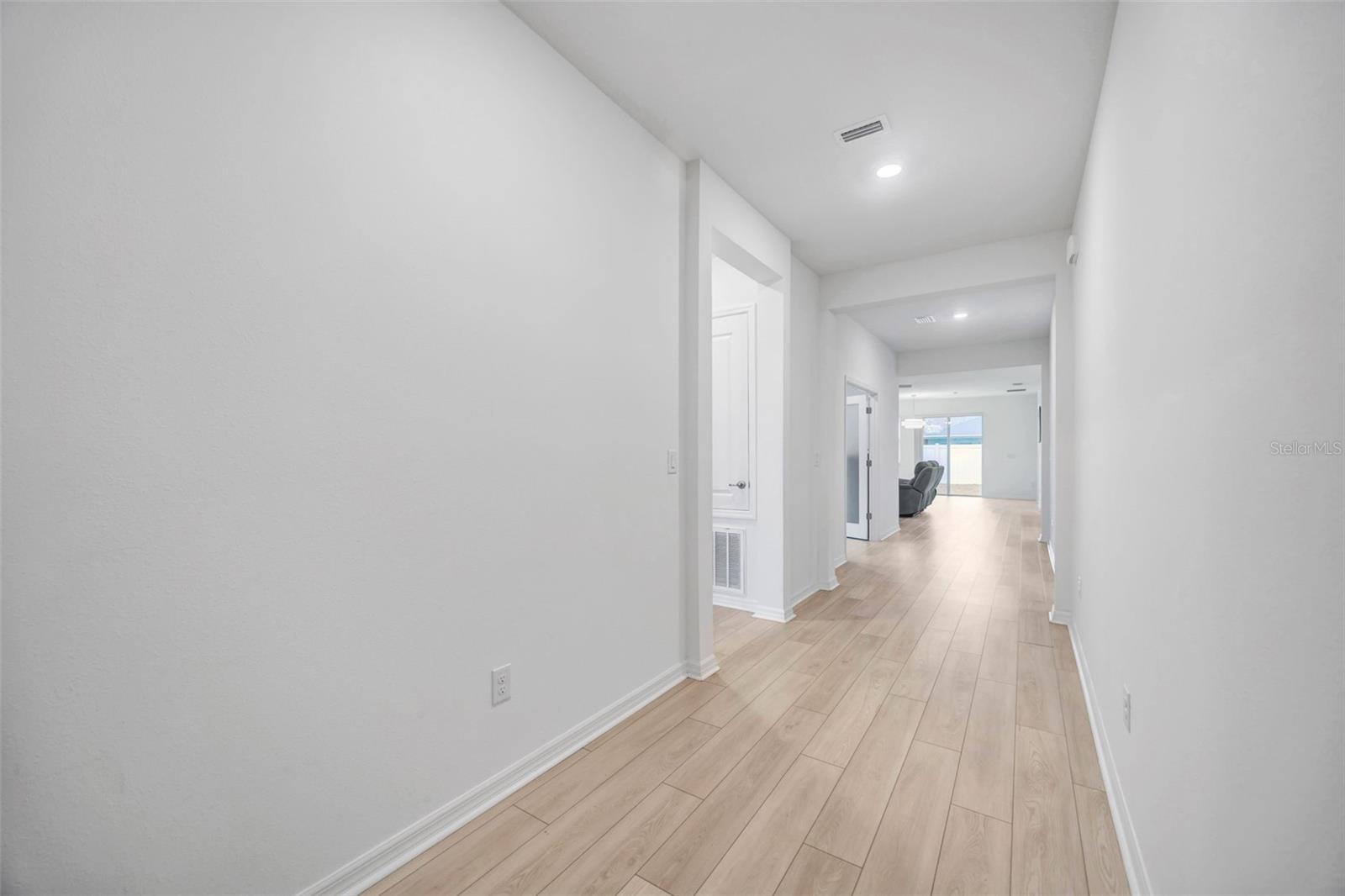 Image 28 of 58 For 7882 Lennox Loop