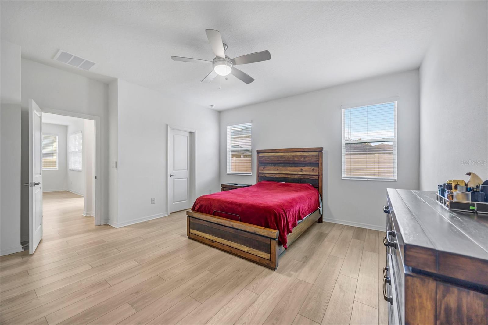 Image 35 of 58 For 7882 Lennox Loop