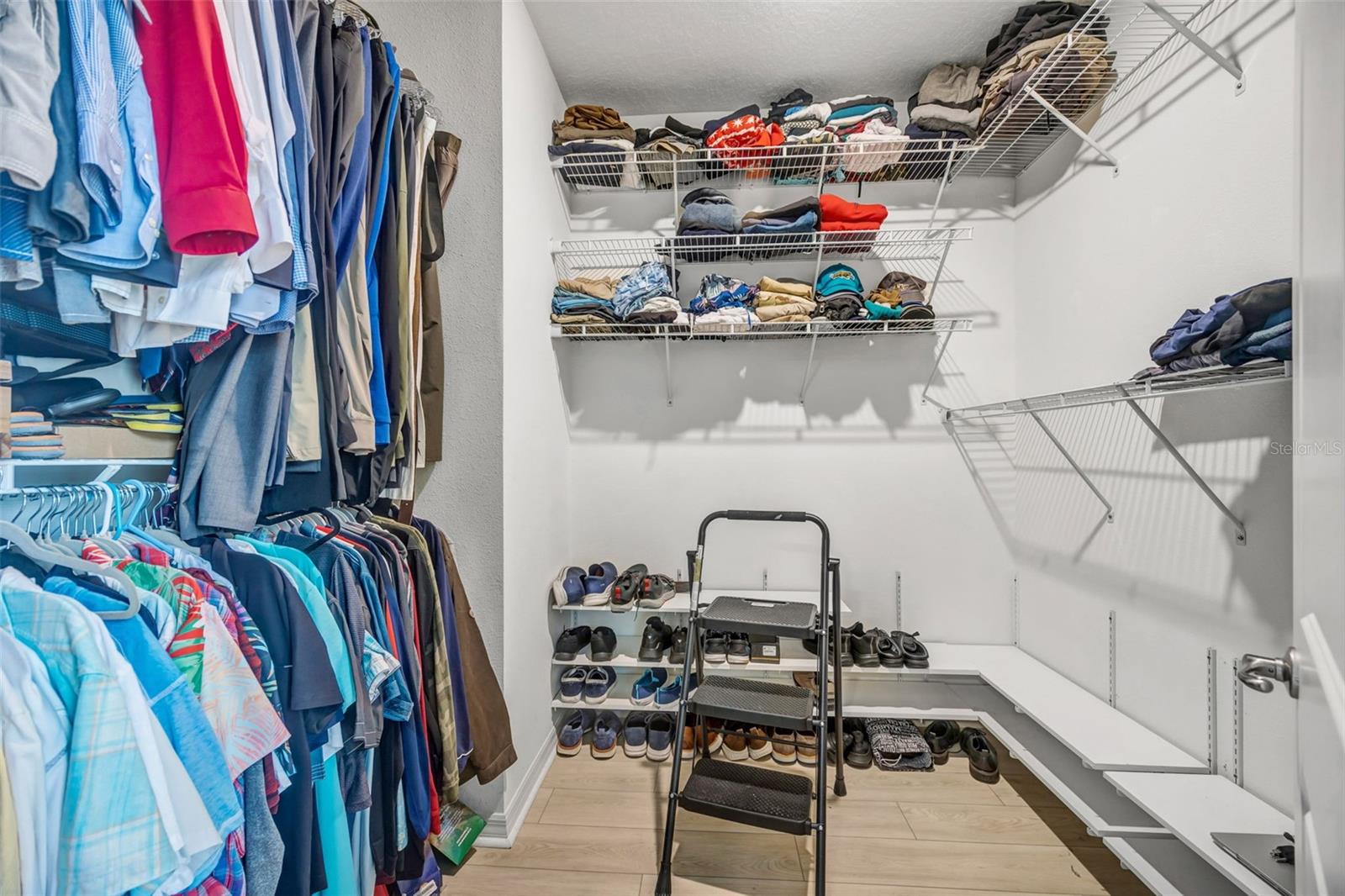 Image 38 of 58 For 7882 Lennox Loop