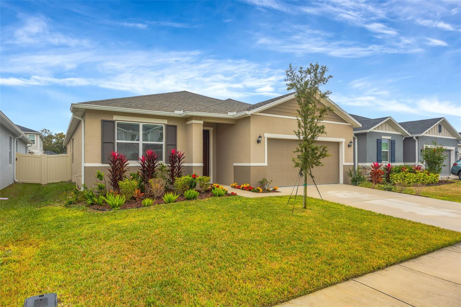 Image 4 of 58 For 7882 Lennox Loop