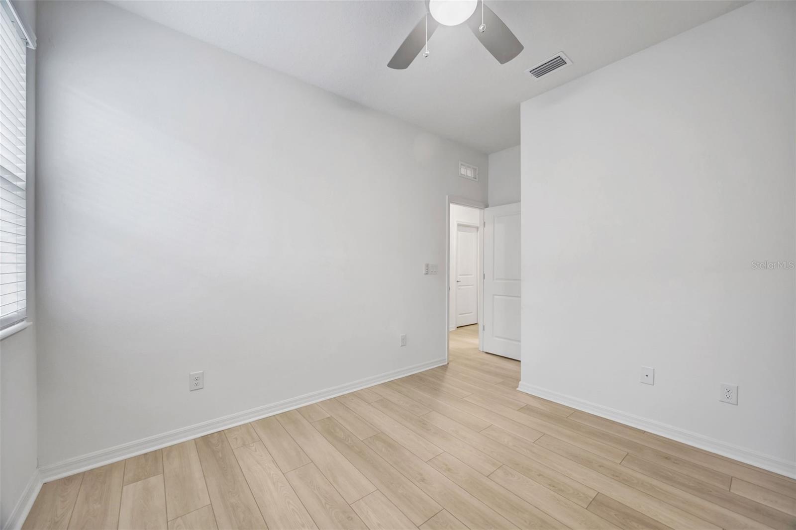 Image 50 of 58 For 7882 Lennox Loop