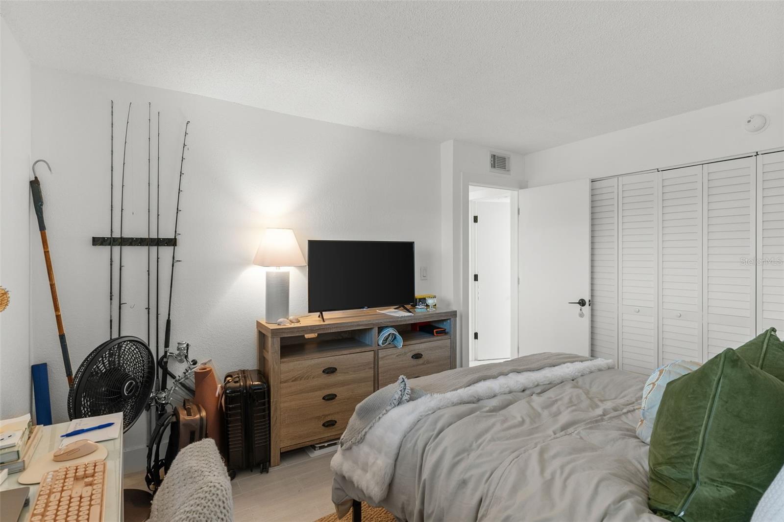 Image 18 of 37 For 301 87th Avenue 204