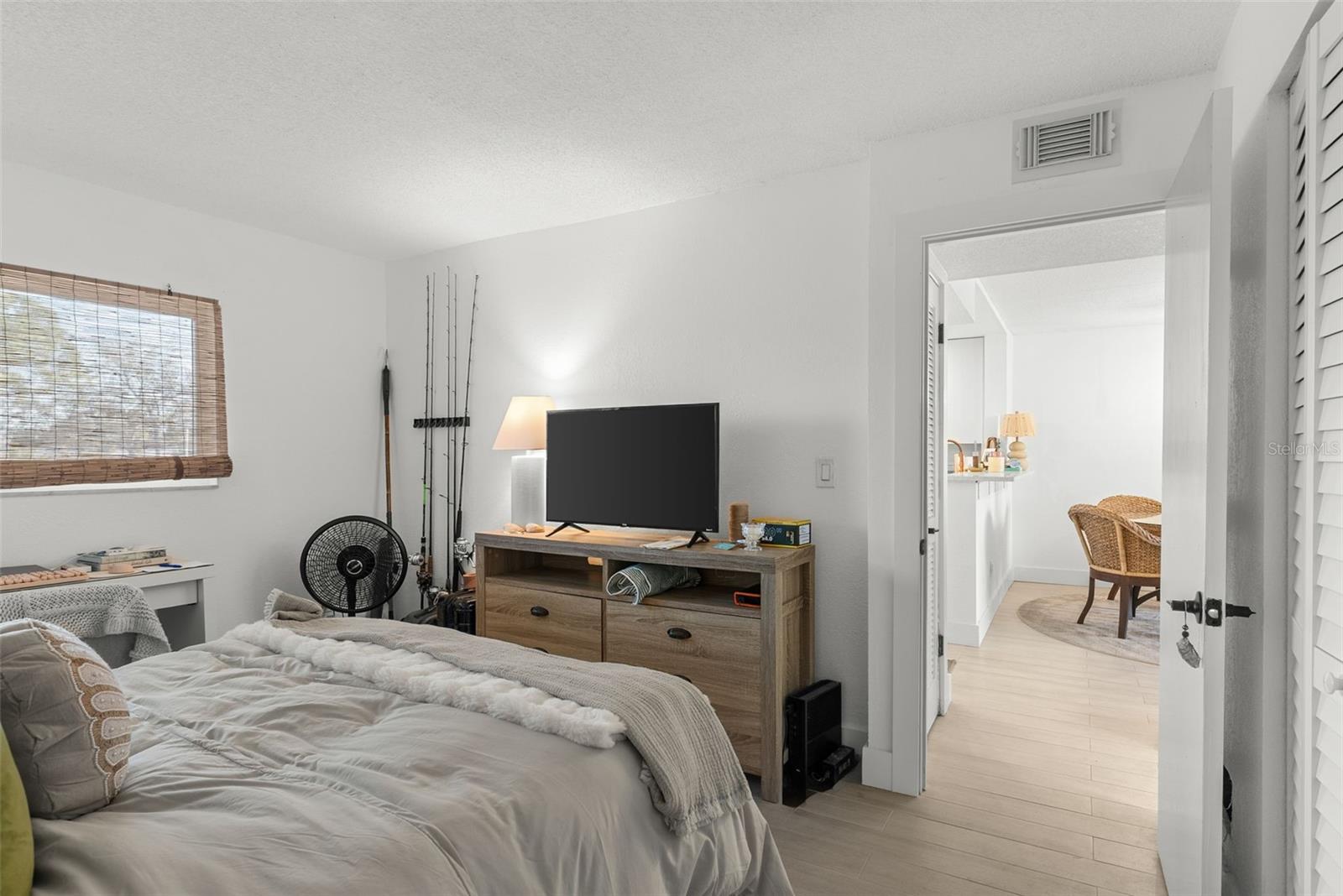 Image 19 of 37 For 301 87th Avenue 204