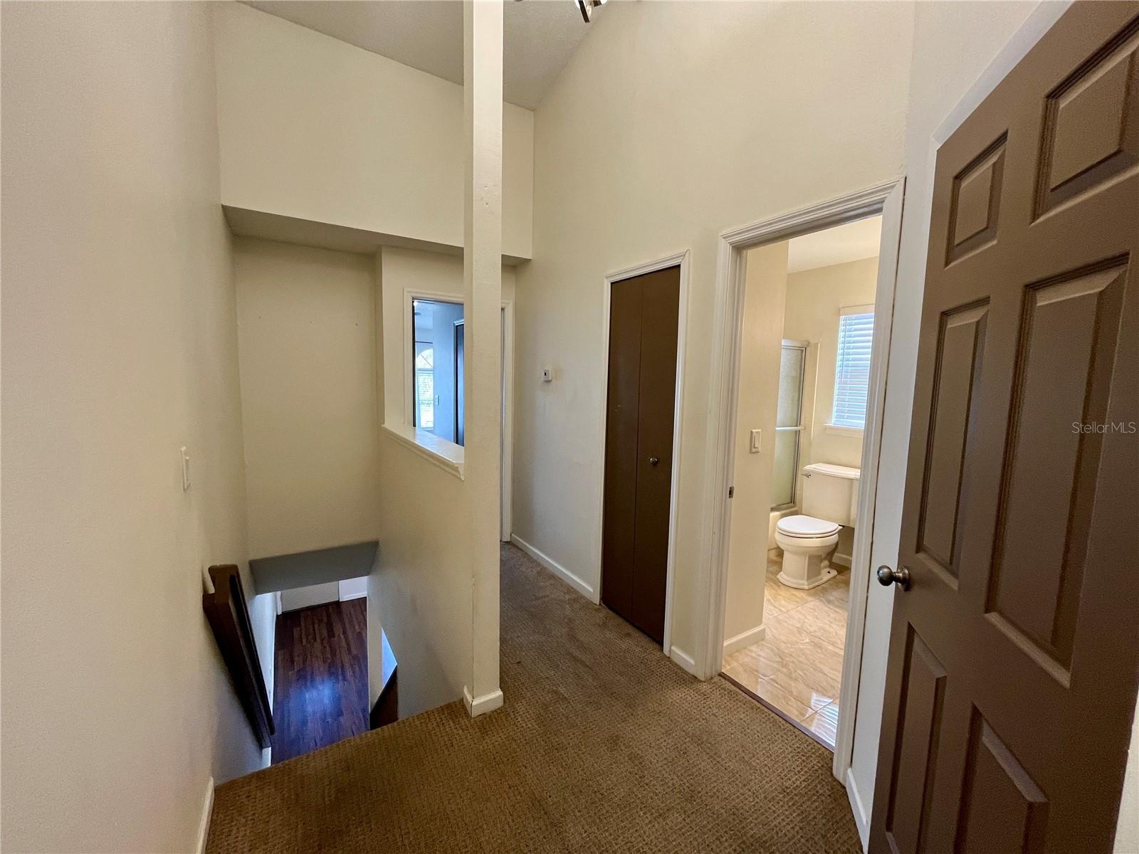 Image 11 of 23 For 7618 Colonial Court