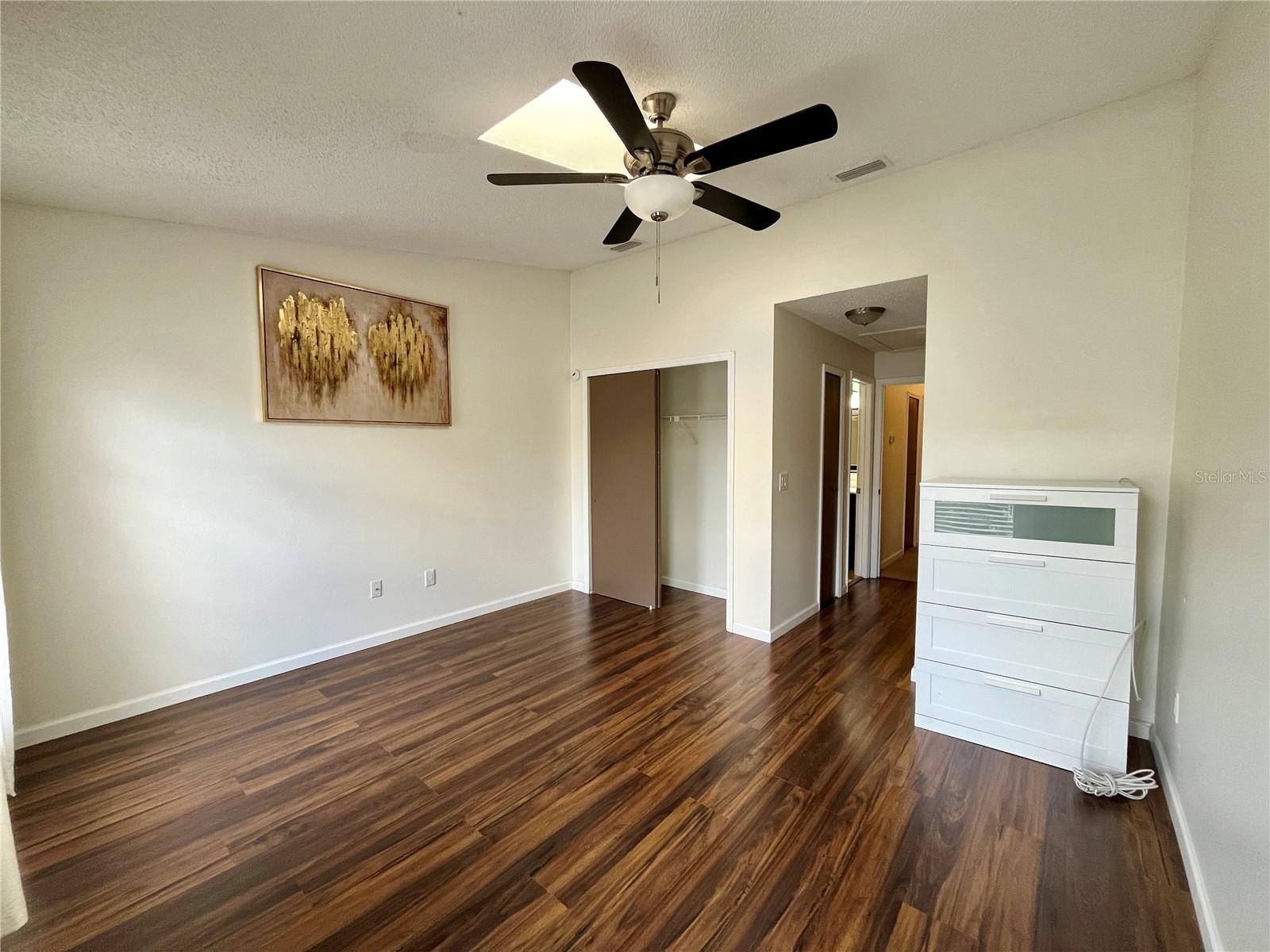 Image 13 of 23 For 7618 Colonial Court