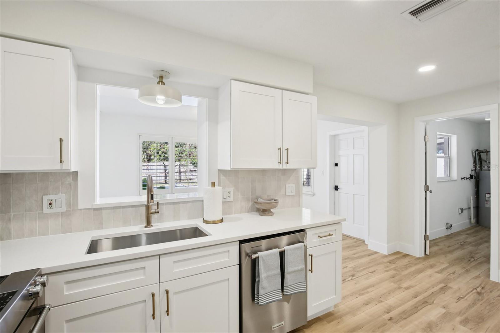 Image 11 of 54 For 2090 Ridgelane Road