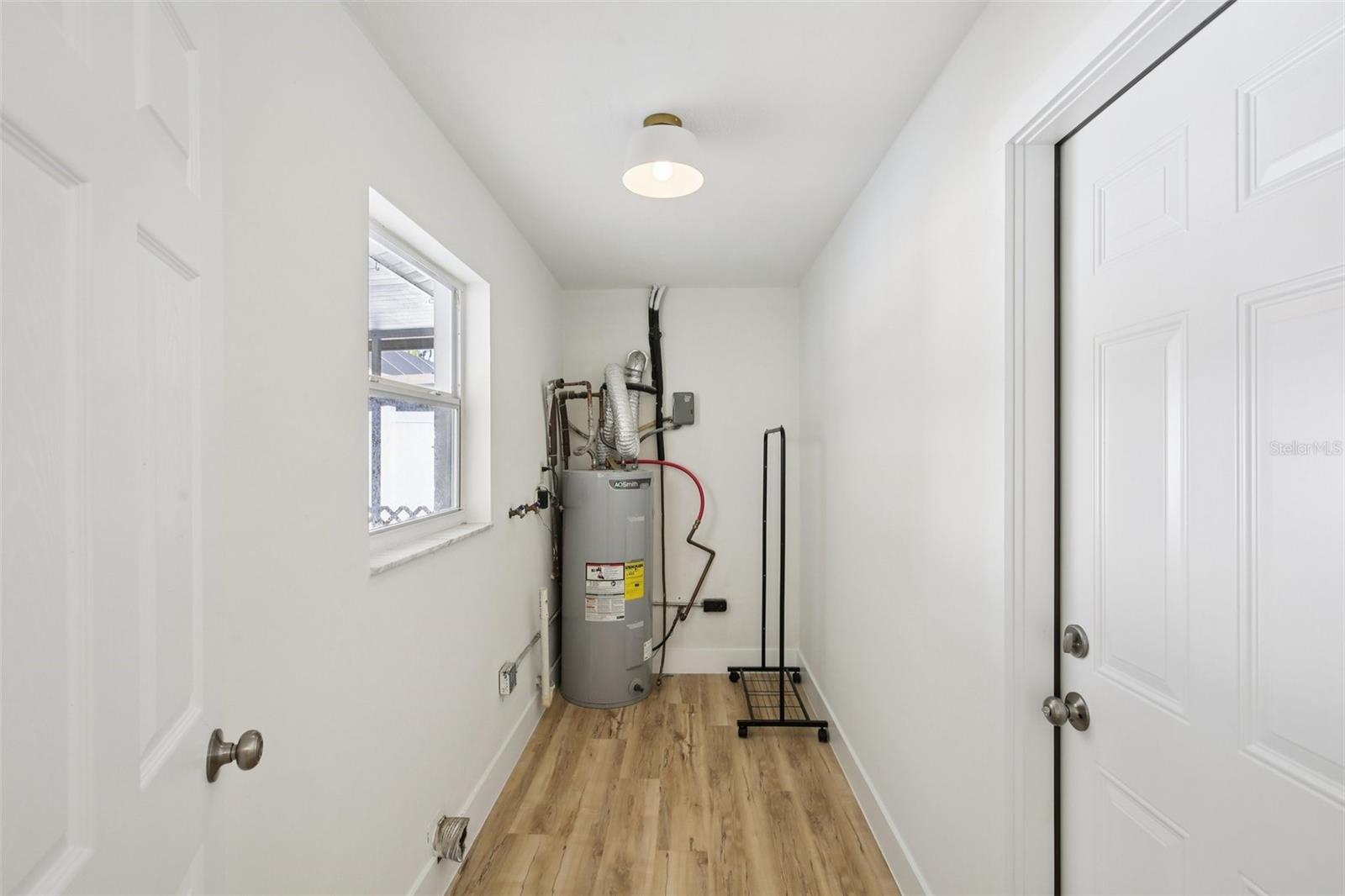 Image 13 of 54 For 2090 Ridgelane Road