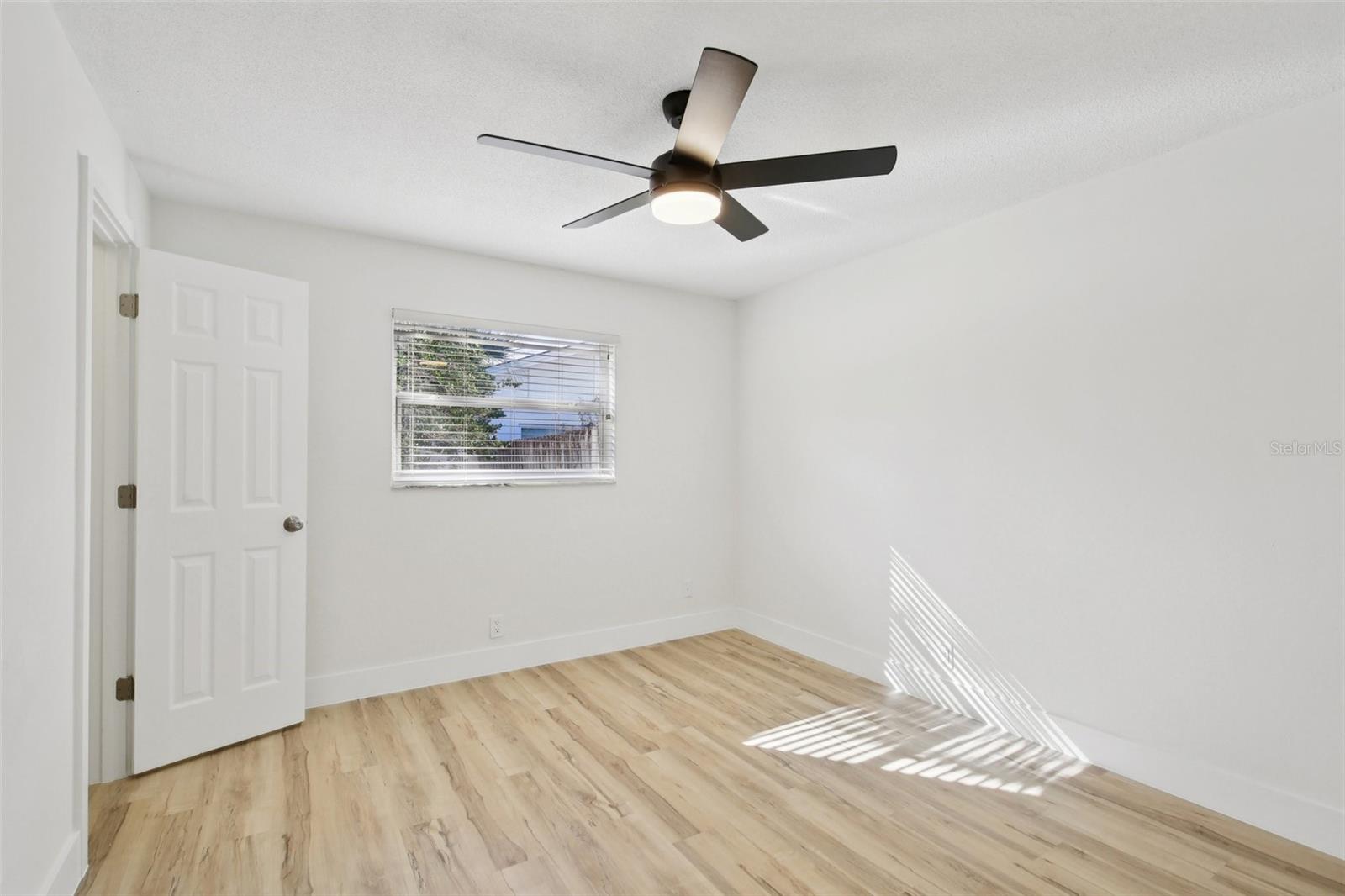 Image 16 of 54 For 2090 Ridgelane Road