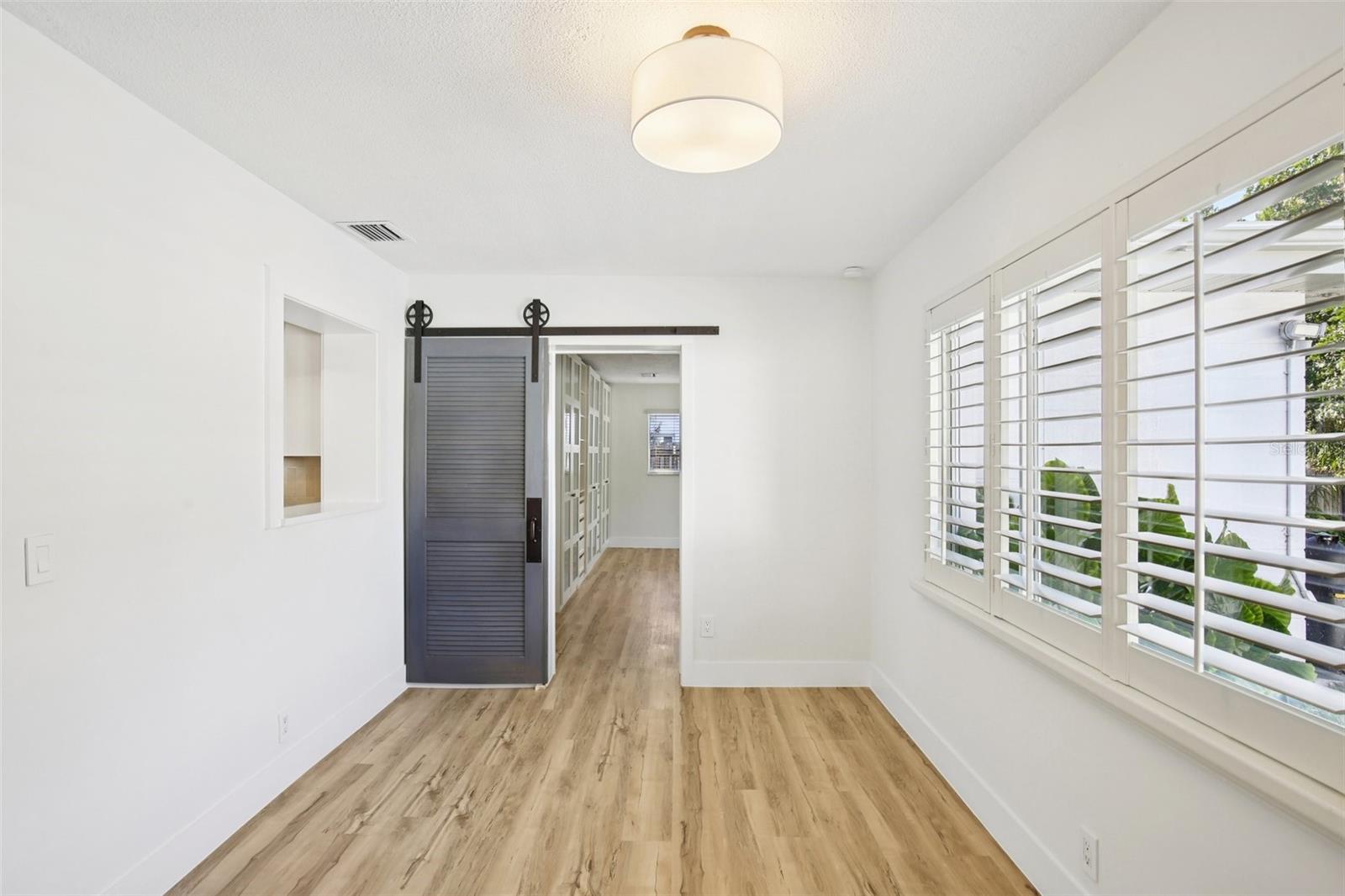 Image 22 of 54 For 2090 Ridgelane Road