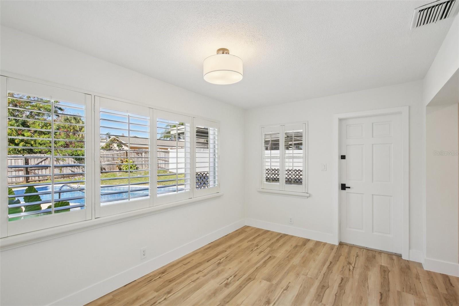 Image 24 of 54 For 2090 Ridgelane Road