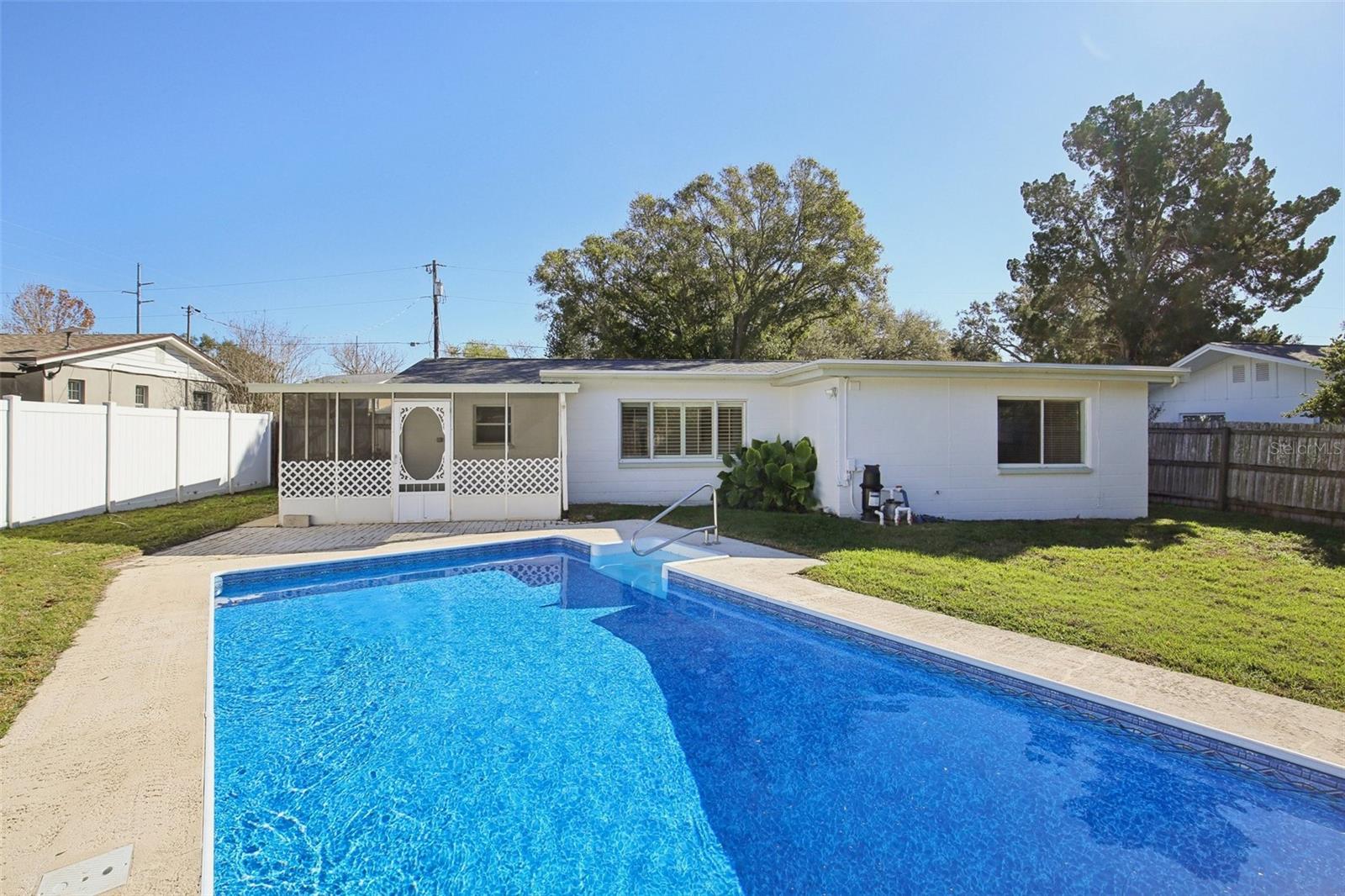 Image 37 of 54 For 2090 Ridgelane Road