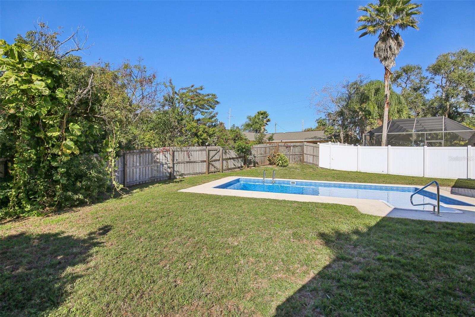 Image 39 of 54 For 2090 Ridgelane Road