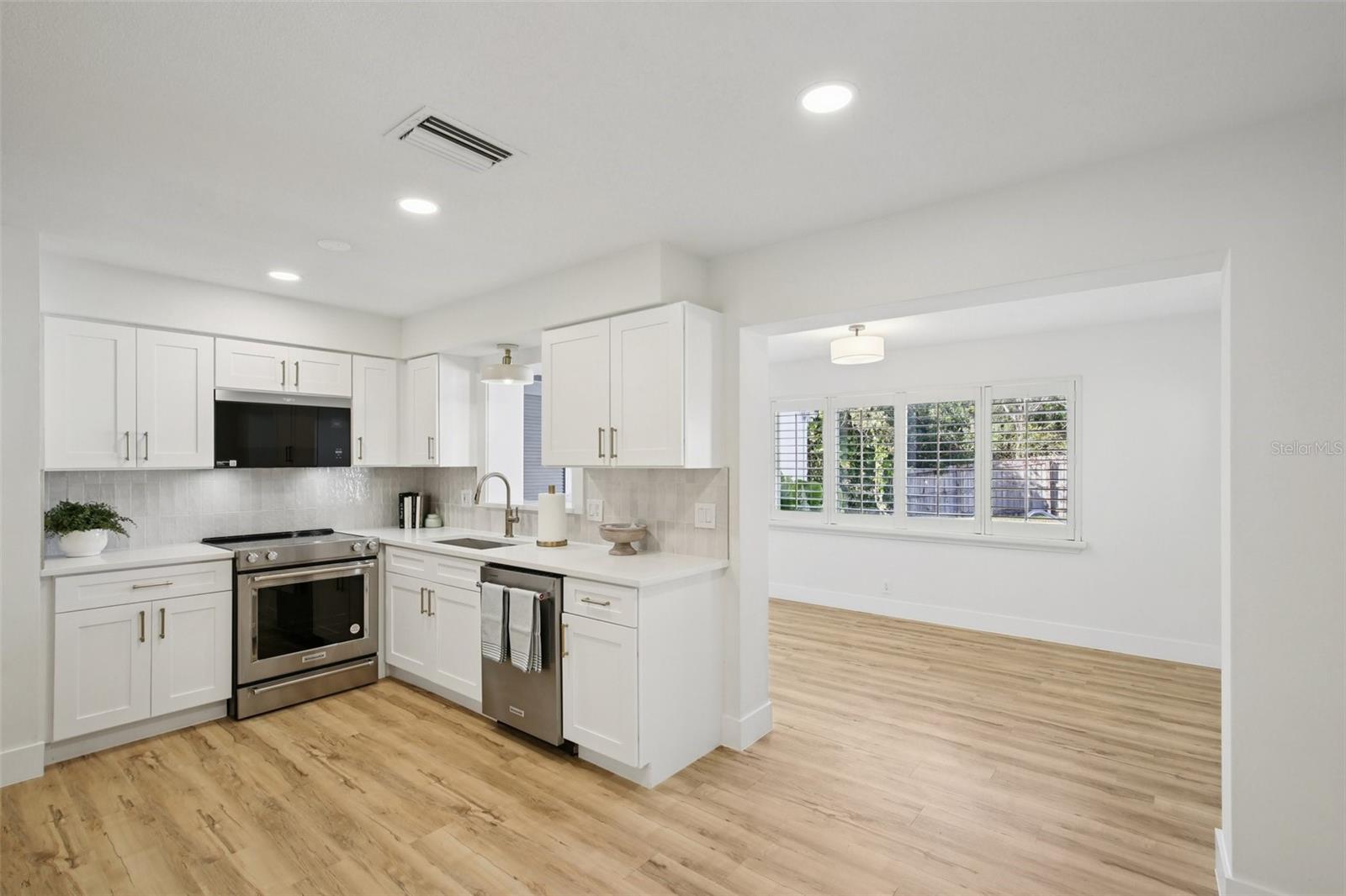 Image 8 of 54 For 2090 Ridgelane Road