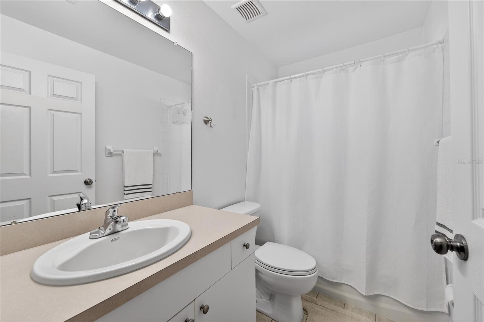 Listing photo id 30 for 512 Atwood Avenue N