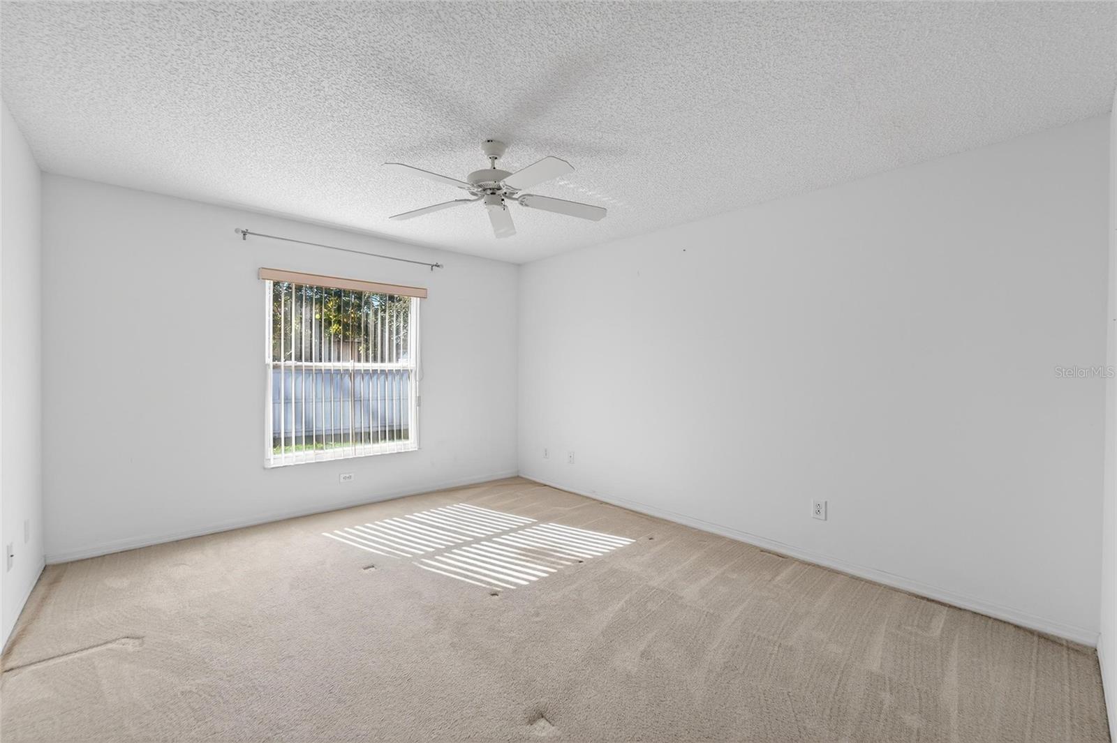 Listing photo id 36 for 512 Atwood Avenue N