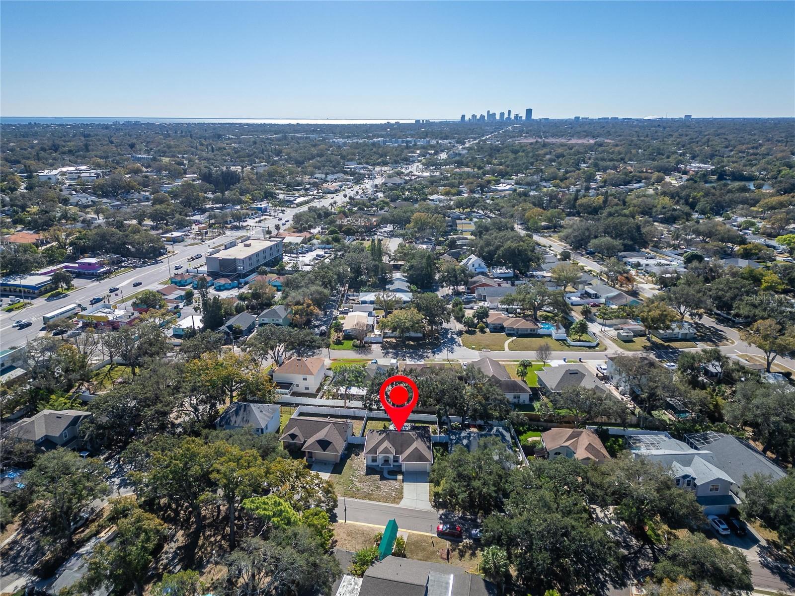 Listing photo id 55 for 512 Atwood Avenue N