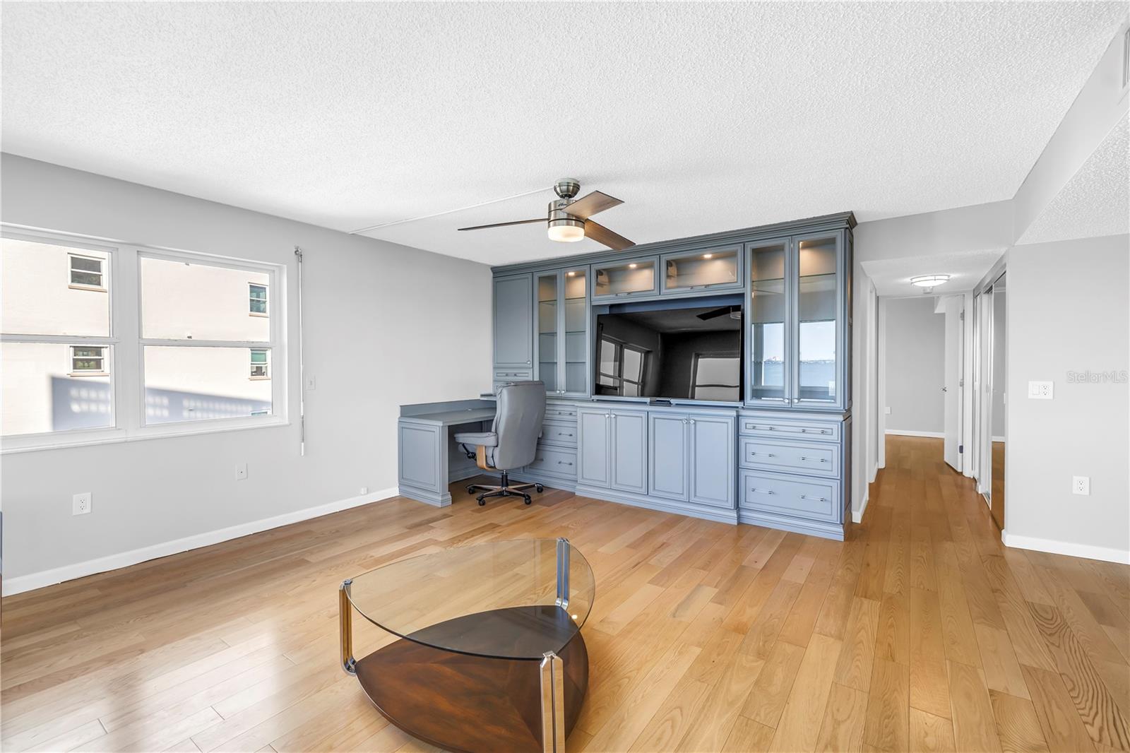 Image 35 of 61 For 6020 Shore Boulevard S 712