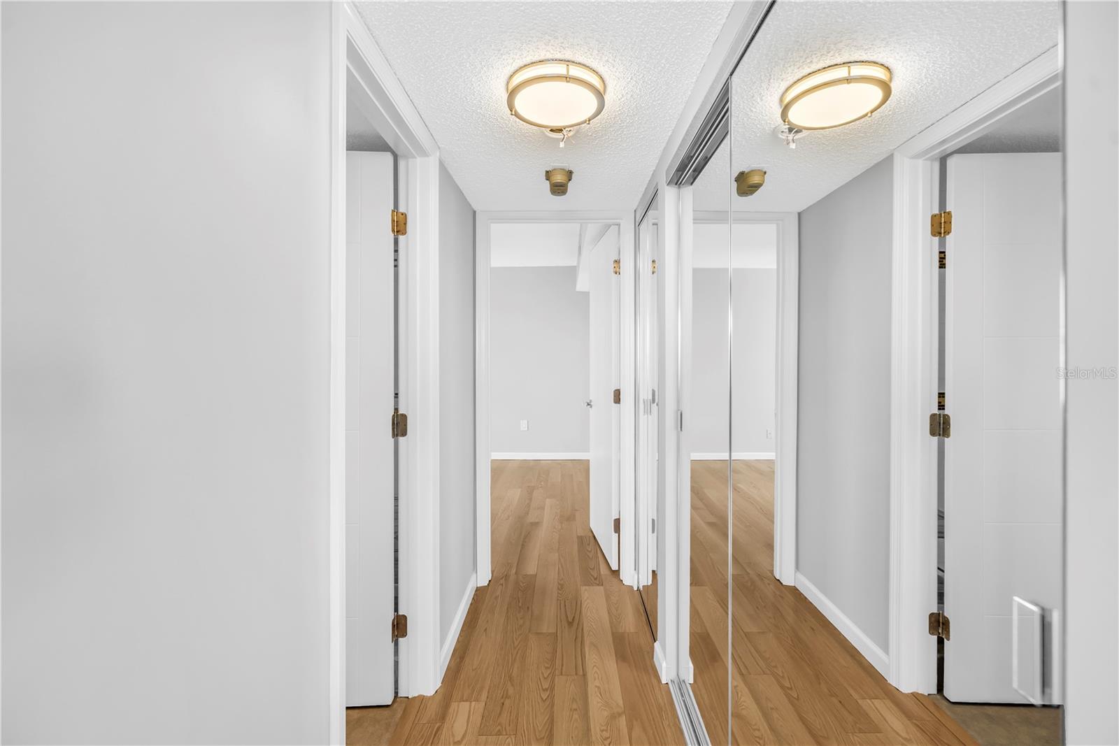 Image 40 of 61 For 6020 Shore Boulevard S 712