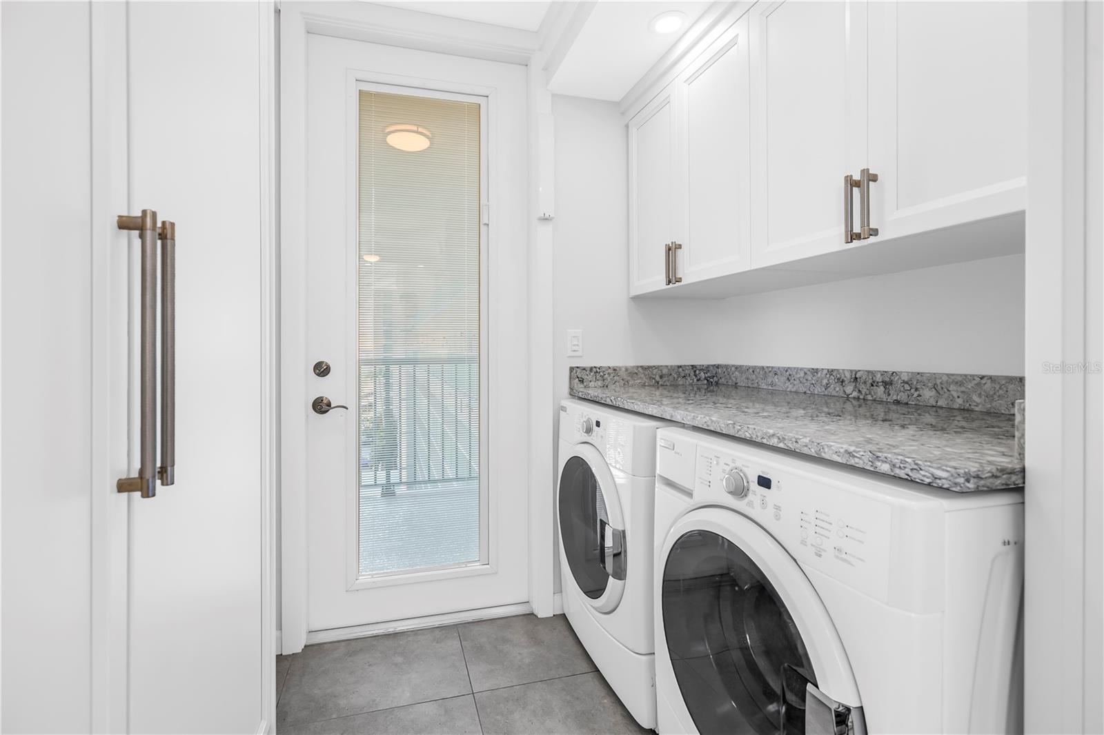 Image 43 of 61 For 6020 Shore Boulevard S 712