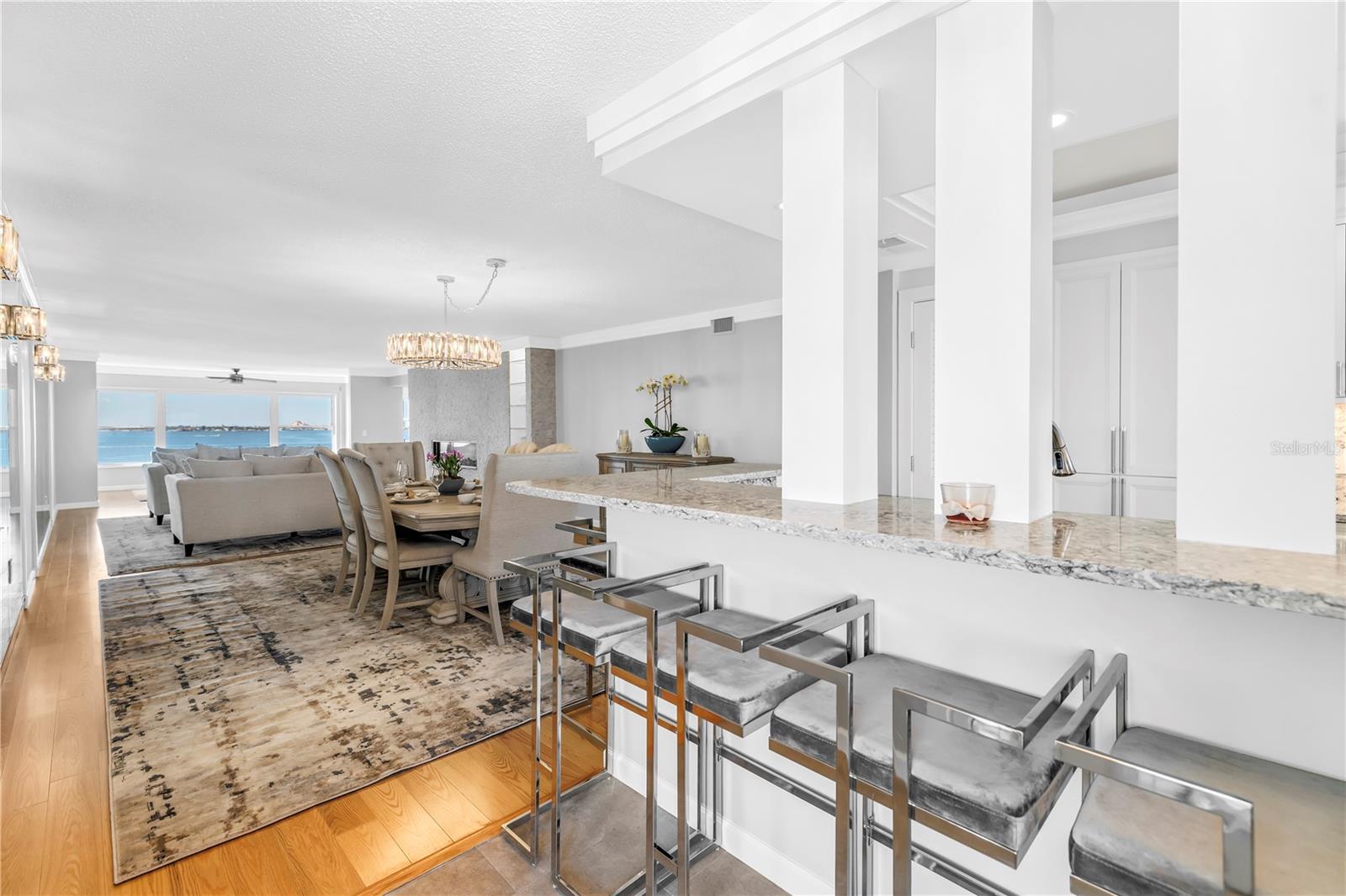 Image 5 of 61 For 6020 Shore Boulevard S 712