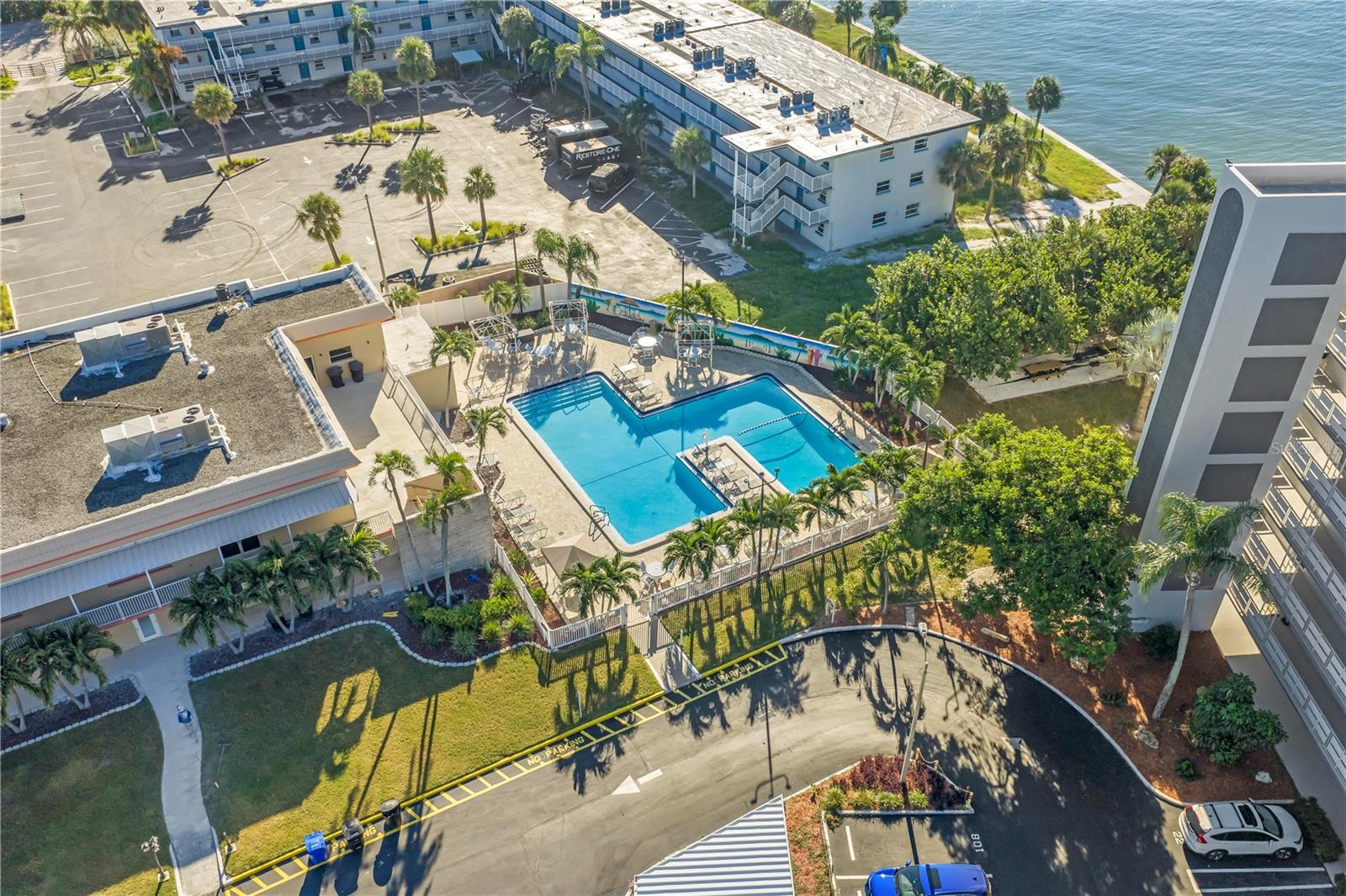 Image 54 of 61 For 6020 Shore Boulevard S 712