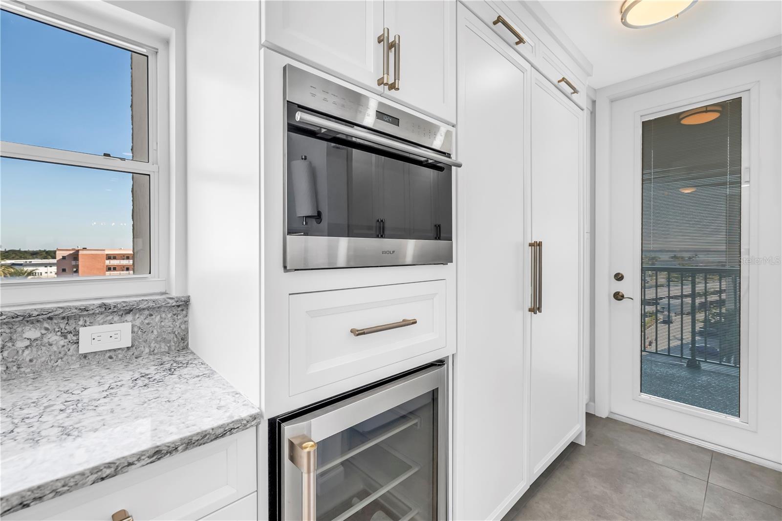 Image 9 of 61 For 6020 Shore Boulevard S 712