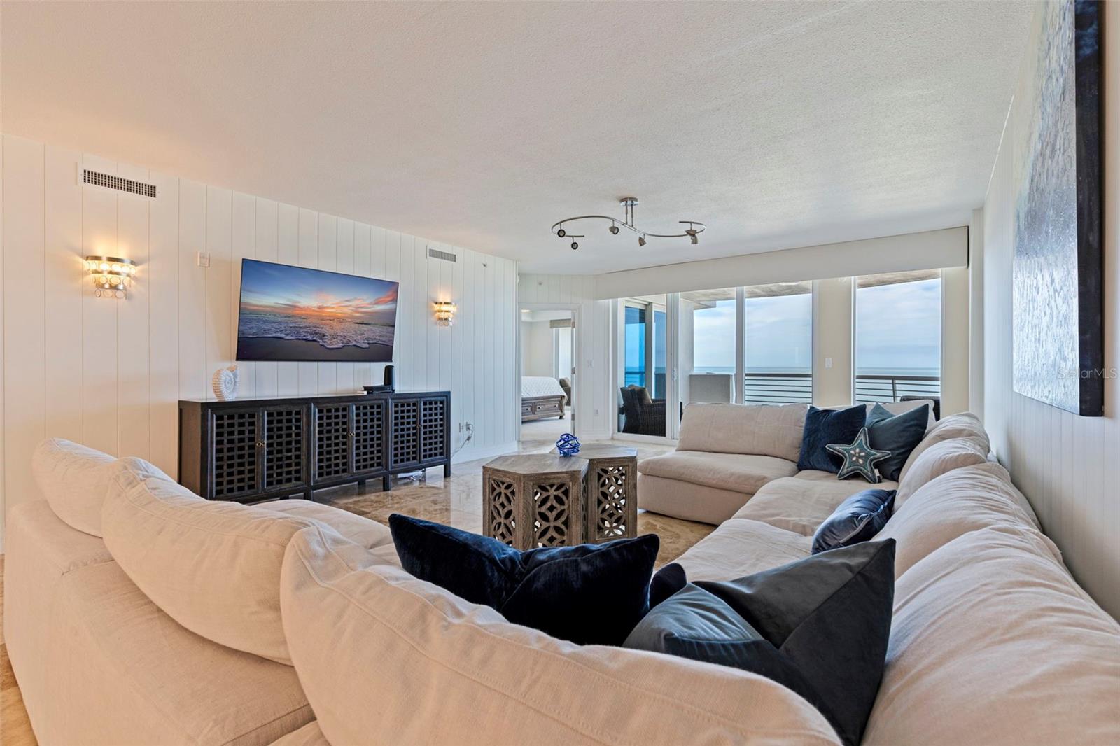 Image 11 of 45 For 1350 Gulf 704