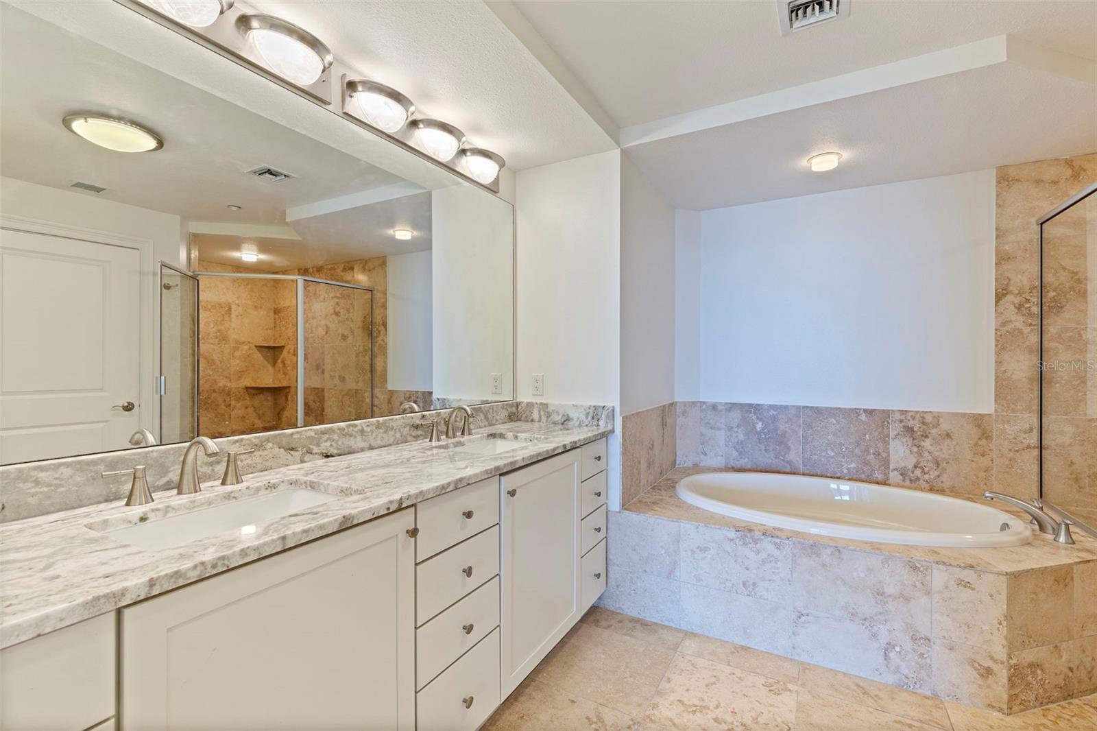 Image 19 of 45 For 1350 Gulf 704