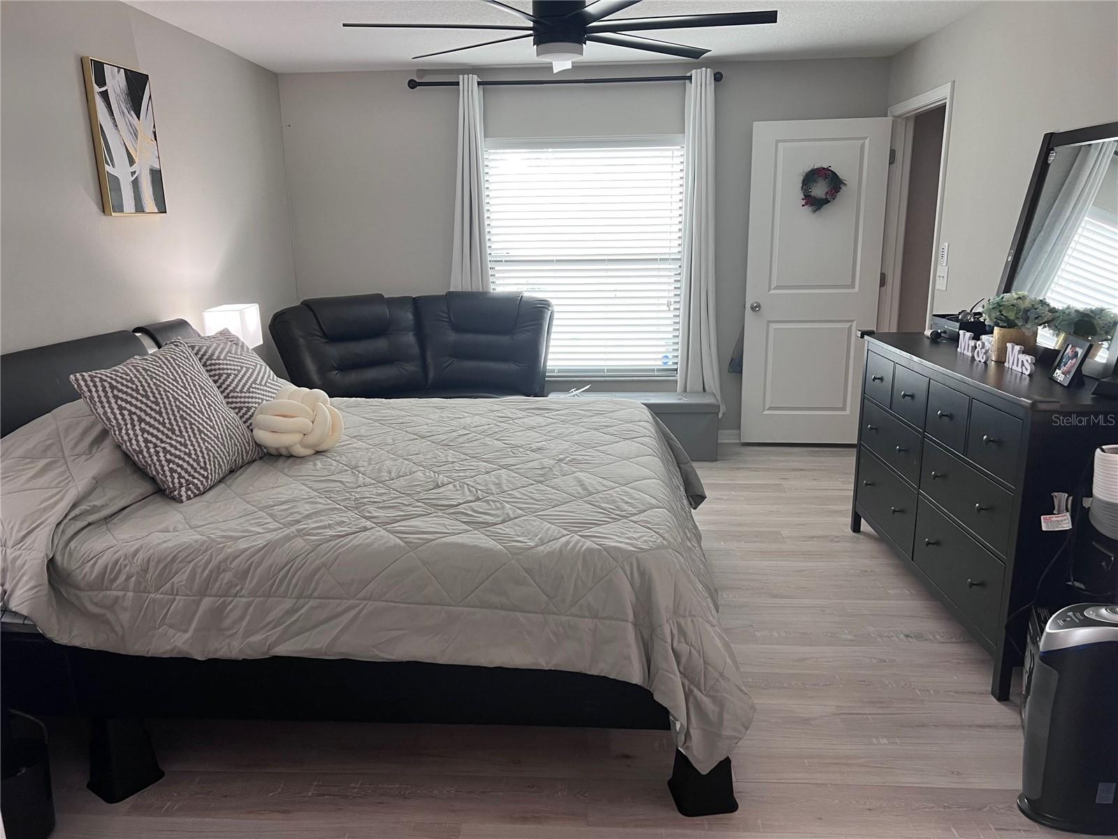 Image 26 of 27 For 10103 Rose Petal Place