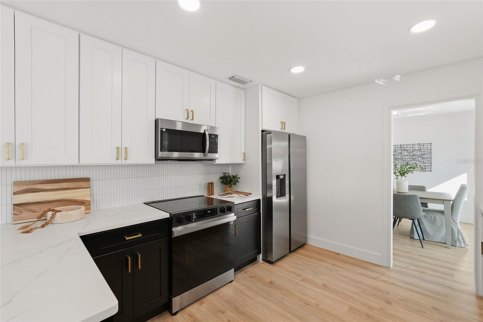 Image 10 of 38 For 1101 Mcfarland Street