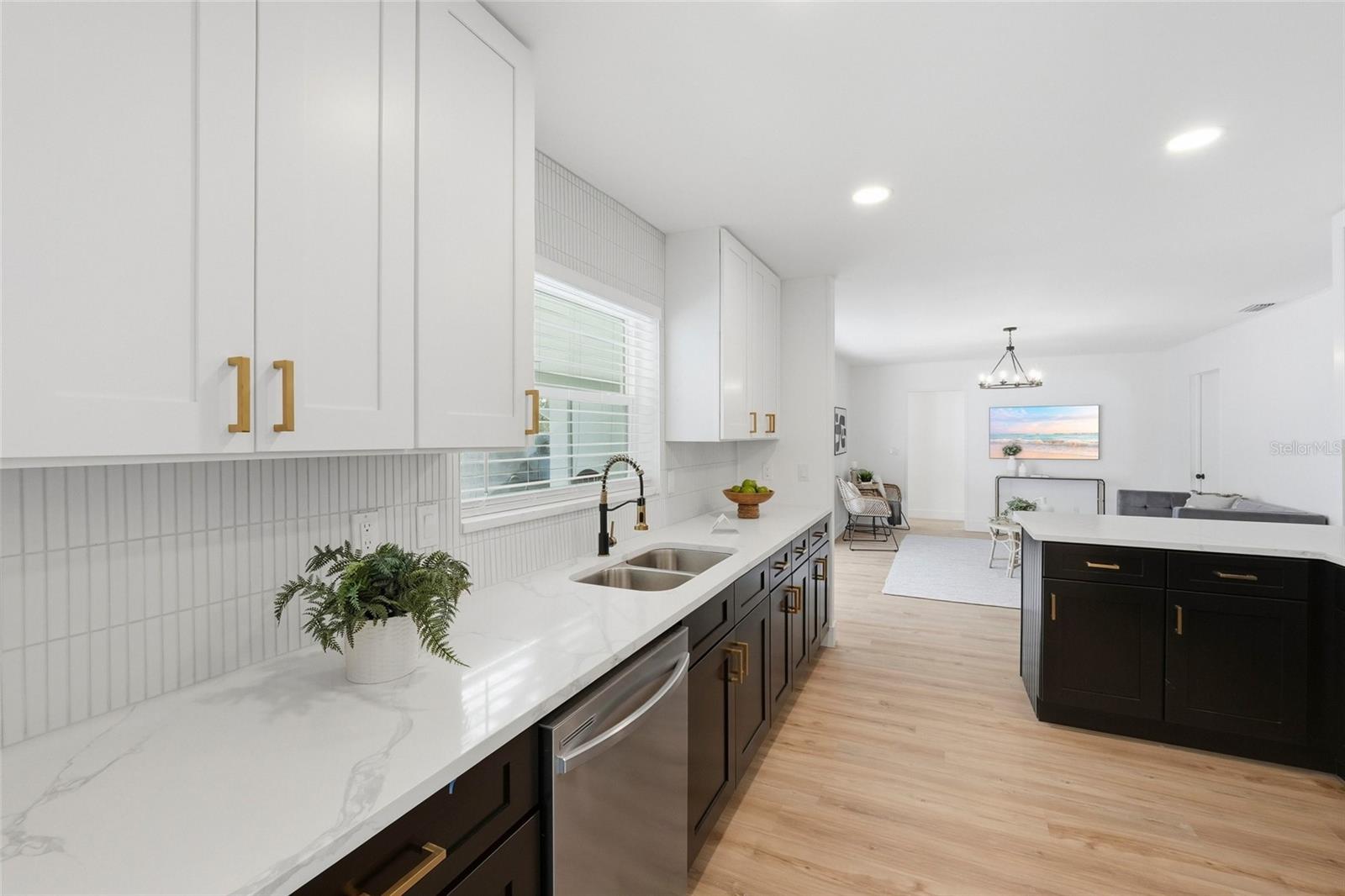 Image 13 of 38 For 1101 Mcfarland Street